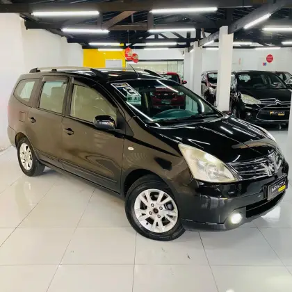 NISSAN GRAND LIVINA 1.8 SL 16V FLEX 4P AUTOMÁTICO
