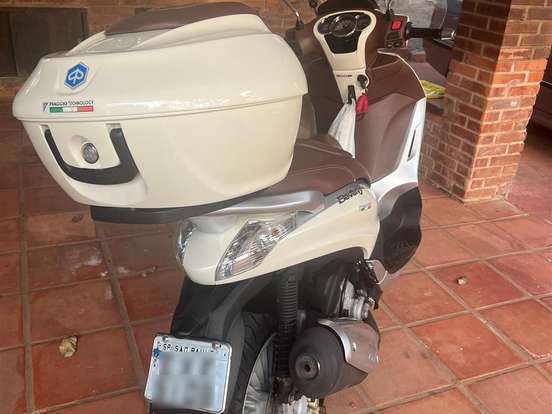PIAGGIO-BEVERLY 300 PIAGGIO-BEVERLY 300-2010