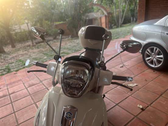 PIAGGIO-BEVERLY 300-2010