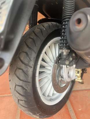 PIAGGIO-BEVERLY 300-2010