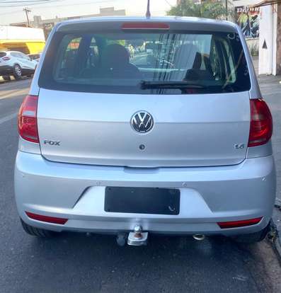 VOLKSWAGEN-FOX-2012