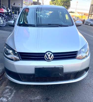 VOLKSWAGEN-FOX-2012