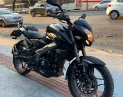 BAJAJ DOMINAR 200 BAJAJ DOMINAR 200