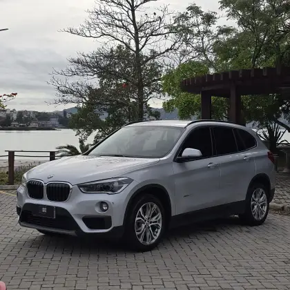 BMW X1 2.0 16V TURBO ACTIVEFLEX SDRIVE20I 4P AUTOMÁTICO BMW X1 2.0 16V TURBO ACTIVEFLEX SDRIVE20I 4P AUTOMÁTICO