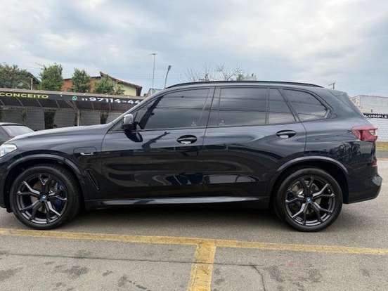 BMW-X5-2022