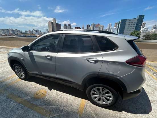 CHEVROLET-TRACKER-2021
