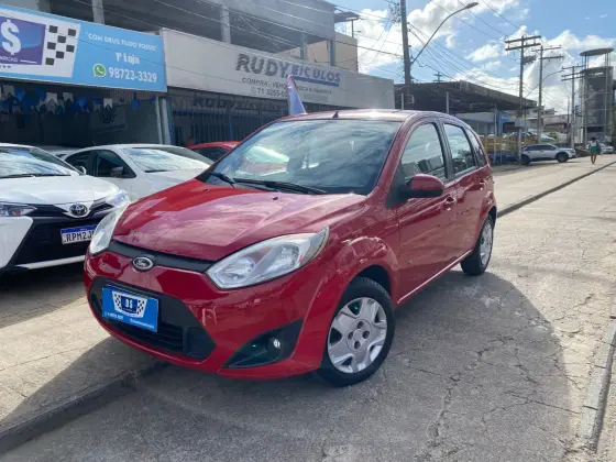 FORD FIESTA 1.0 ROCAM SE 8V FLEX 4P MANUAL FORD FIESTA 1.0 ROCAM SE 8V FLEX 4P MANUAL