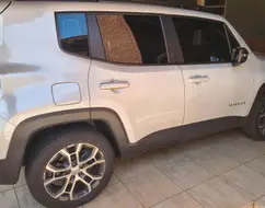 JEEP RENEGADE 1.3 T270 TURBO FLEX LONGITUDE AT6 JEEP RENEGADE 1.3 T270 TURBO FLEX LONGITUDE AT6