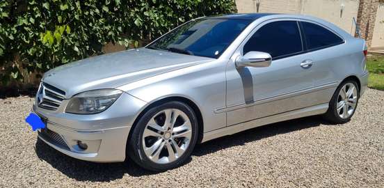 MERCEDES-BENZ-CLC 200 K-2010