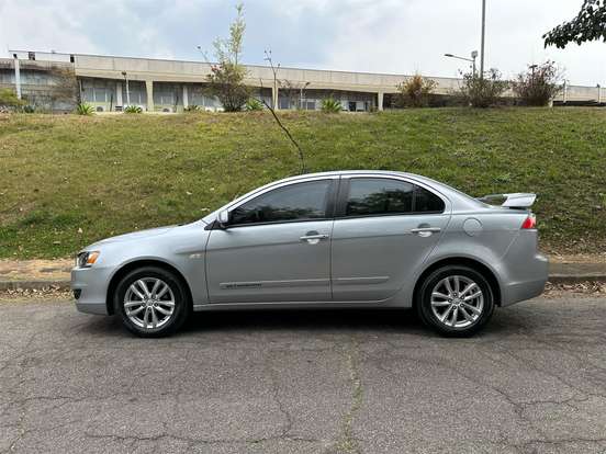 MITSUBISHI-LANCER-2.0 HL 16V GASOLINA 4P AUTOMÁTICO MITSUBISHI-LANCER-2016