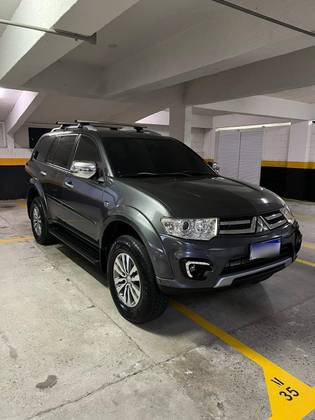 MITSUBISHI PAJERO 3.2 HPE 4X4 7 LUGARES 16V TURBO INTERCOOLER DIESEL 4P AUTOMÁTICO