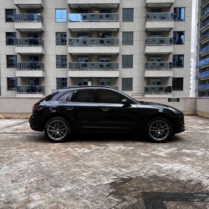 PORSCHE-MACAN-2024