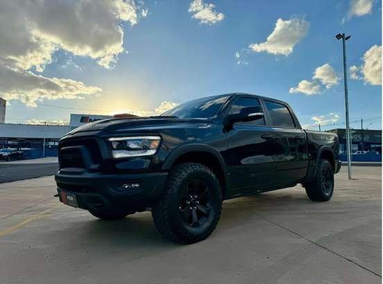 RAM-1500-5.7 V8 GASOLINA REBEL CD 4X4 AUTOMÁTICO RAM-1500-2022