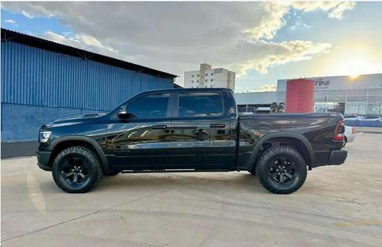 RAM-1500-5.7 V8 GASOLINA REBEL CD 4X4 AUTOMÁTICO RAM-1500-2022