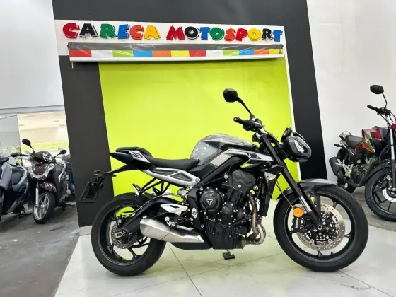 TRIUMPH STREET TRIPLE 765 RS 