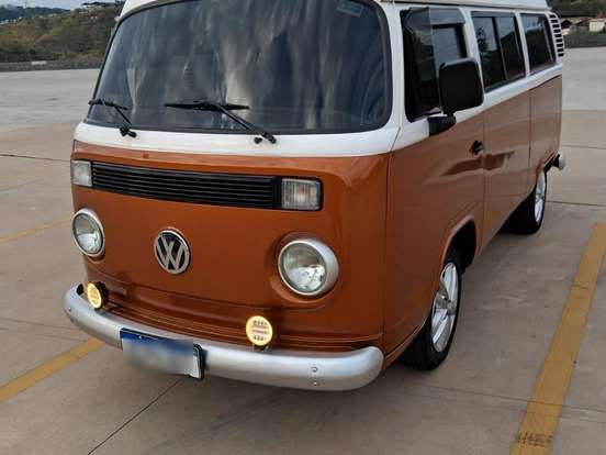 VOLKSWAGEN-KOMBI-1.6 MI STD 8V GASOLINA 3P MANUAL VOLKSWAGEN-KOMBI-2003
