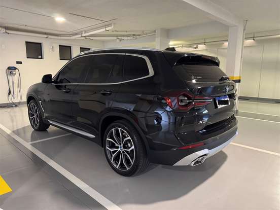BMW-X3-2022