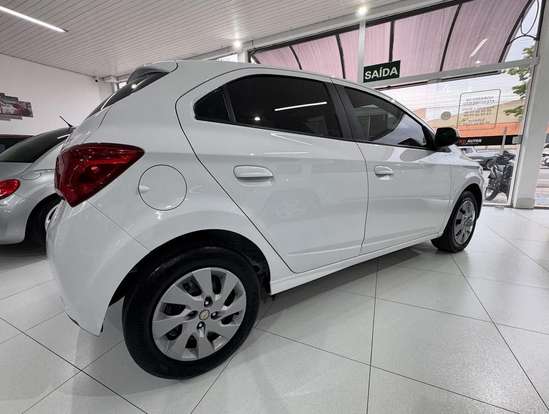 CHEVROLET-ONIX-2017