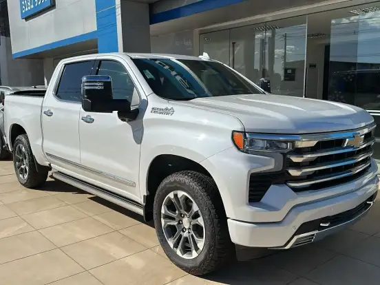 CHEVROLET-SILVERADO-5.3 V8 GASOLINA 1500 HIGH COUNTRY 4X4 AUTOMÁTICO CHEVROLET-SILVERADO-2024