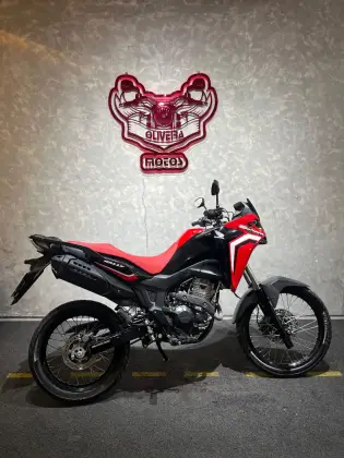 HONDA XRE 300 SAHARA RALLY HONDA XRE 300 SAHARA RALLY