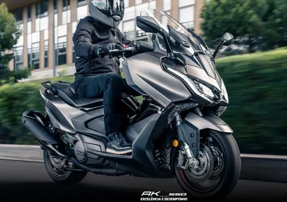 KYMCO AK 550i 