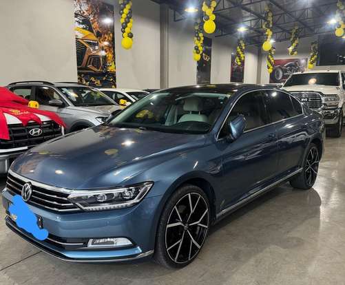 VOLKSWAGEN-PASSAT-2018