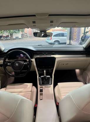 VOLKSWAGEN-PASSAT-2018