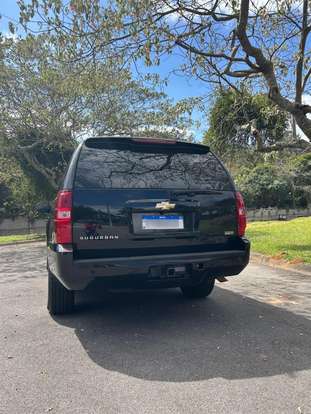 CHEVROLET-SUBURBAN-2009