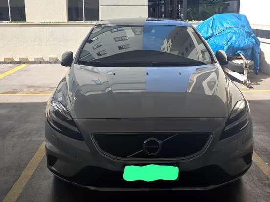 VOLVO-V40-2.0 T5 R-DESIGN GASOLINA 4P AUTOMÁTICO VOLVO-V40-2018