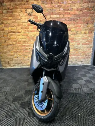 YAMAHA NMAX CONNECTED 160 ABS YAMAHA NMAX CONNECTED 160 ABS