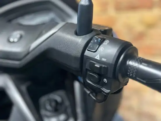 YAMAHA-NMAX CONNECTED 160 ABS YAMAHA-NMAX CONNECTED 160 ABS-2025