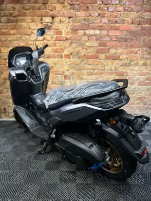 YAMAHA-NMAX CONNECTED 160 ABS-2025