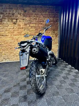 YAMAHA-XTZ 250 LANDER CONNECTED-2025