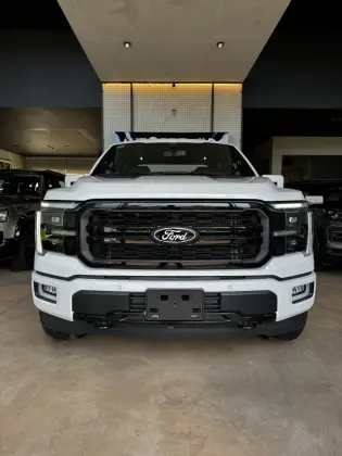 FORD F-150 5.0 V8 GASOLINA CD LARIAT BLACK FX4 AUTOMÁTICO FORD F-150 5.0 V8 GASOLINA CD LARIAT BLACK FX4 AUTOMÁTICO