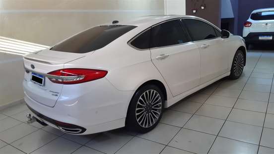 FORD-FUSION-2017