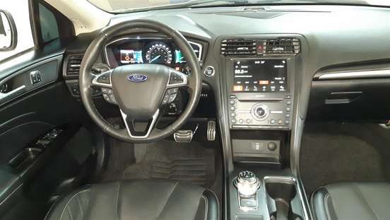 FORD-FUSION-2017