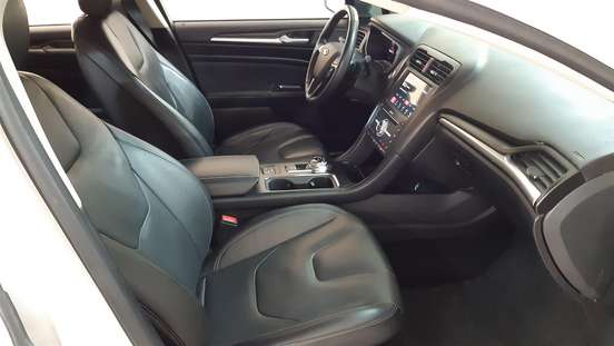 FORD-FUSION-2017