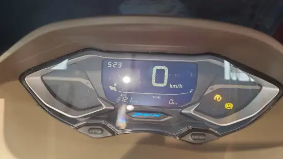 HONDA-PCX 160 DLX-2025