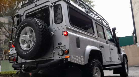 LAND ROVER-DEFENDER-2.5 STD 110 4X4 TURBO DIESEL 4P MANUAL LAND ROVER-DEFENDER-2005