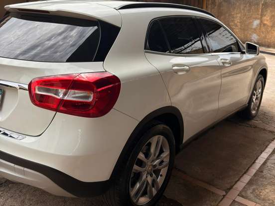 MERCEDES-BENZ-GLA 200-1.6 CGI STYLE 16V TURBO FLEX 4P AUTOMÁTICO MERCEDES-BENZ-GLA 200-2017