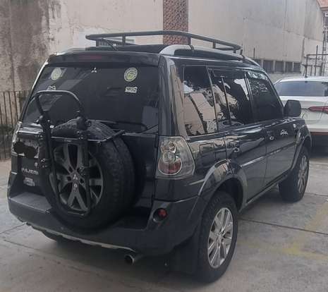 MITSUBISHI-PAJERO TR4-2.0 4X4 16V 140CV FLEX 4P AUTOMÁTICO MITSUBISHI-PAJERO TR4-2010