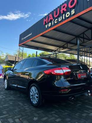 RENAULT-FLUENCE-2.0 DYNAMIQUE PLUS 16V FLEX 4P AUTOMÁTICO RENAULT-FLUENCE-2015