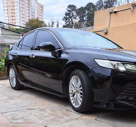 TOYOTA-CAMRY-2018