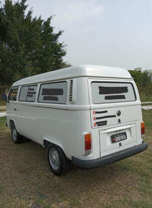 VOLKSWAGEN-KOMBI-2003