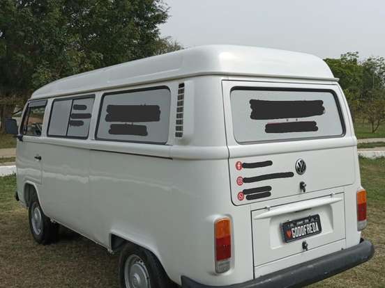 VOLKSWAGEN-KOMBI-1.6 MI STD 8V GASOLINA 3P MANUAL VOLKSWAGEN-KOMBI-2003