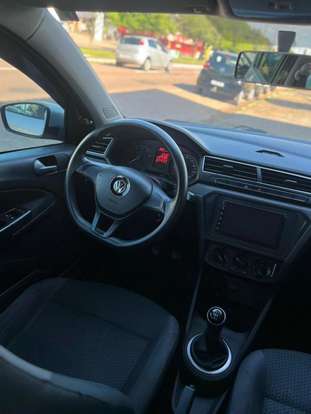 VOLKSWAGEN-VOYAGE-2017