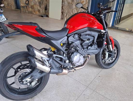 DUCATI MONSTER 937 