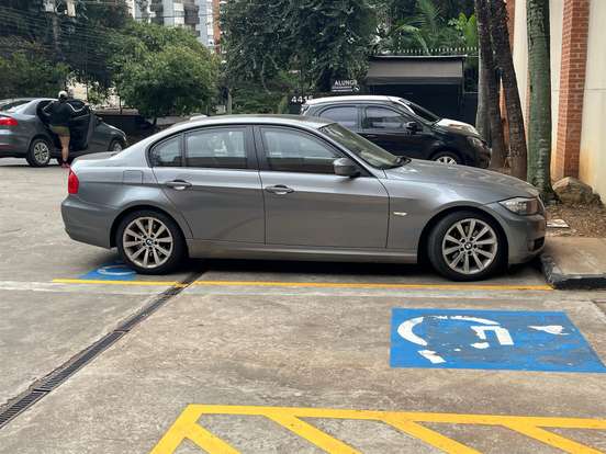 BMW-325i-2.5 SEDAN 24V GASOLINA 4P AUTOMÁTICO BMW-325i-2011