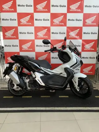 HONDA ADV 