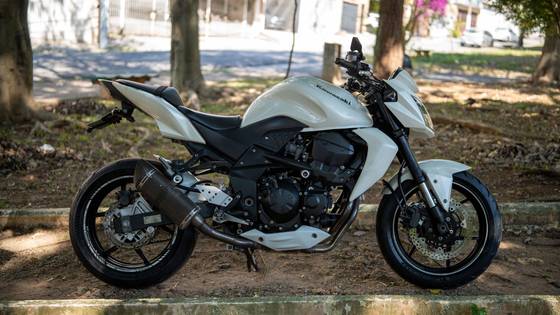 Kawasaki Z-750 a partir de 2007: Motos usadas, seminovas e novas